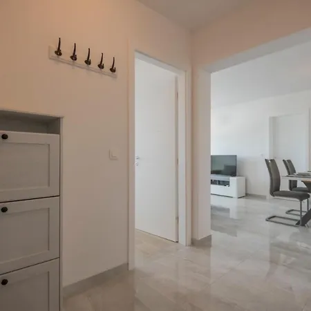 Eva Apartment Makarska